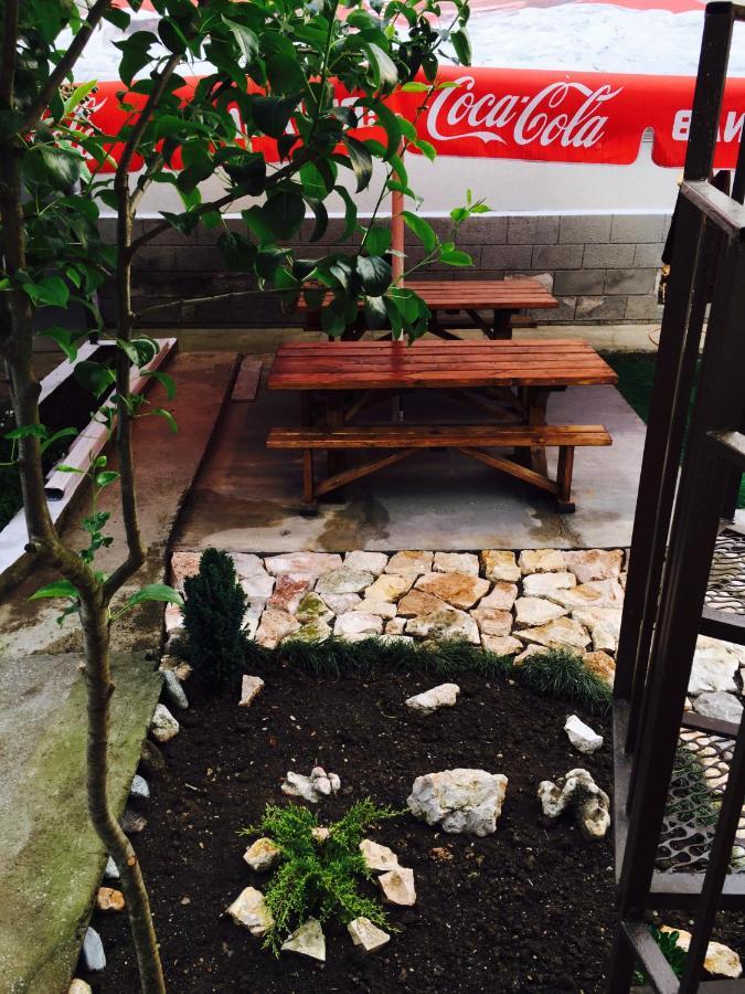 Guest House Vladimir Gagra Gagry Exterior photo
